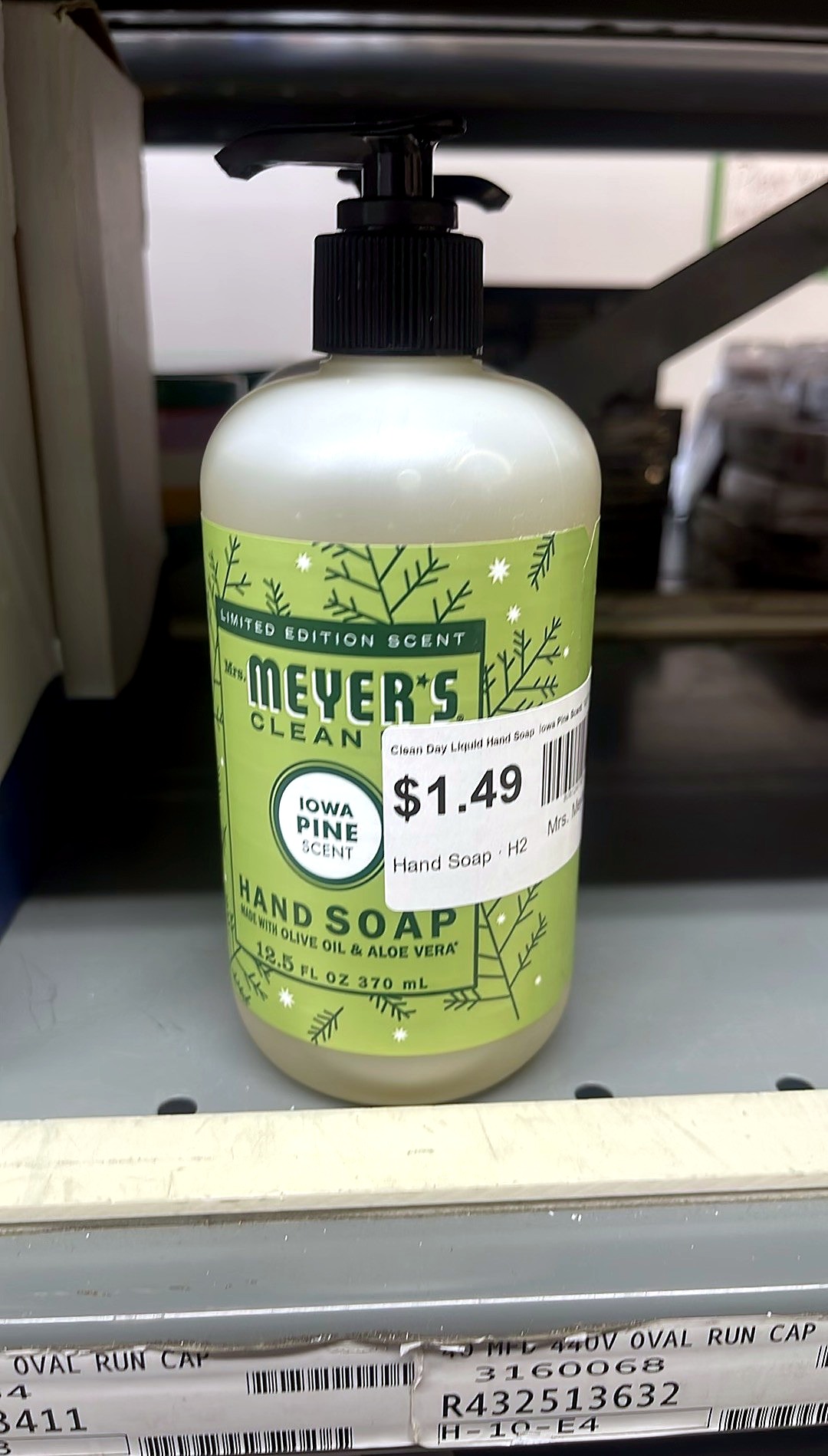 Mrs. Meyer s Clean Day Liquid Hand Soap Iowa Pine Scent 12.5 fl oz Bottle