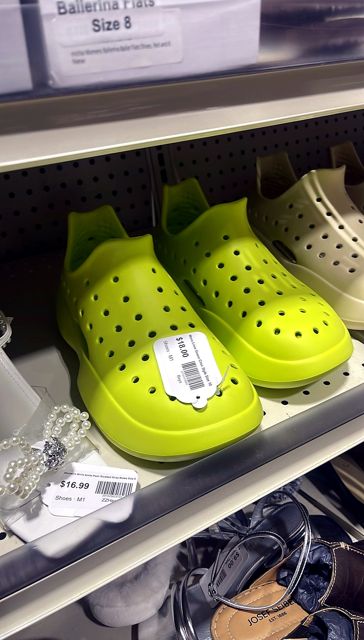 Mens Lime Green Croc Style Size 10