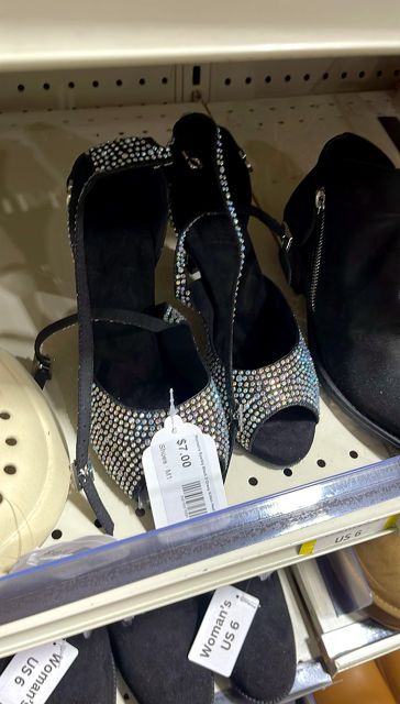Women's Sparkly Black D'Orsay Kitten Heel Size 6
