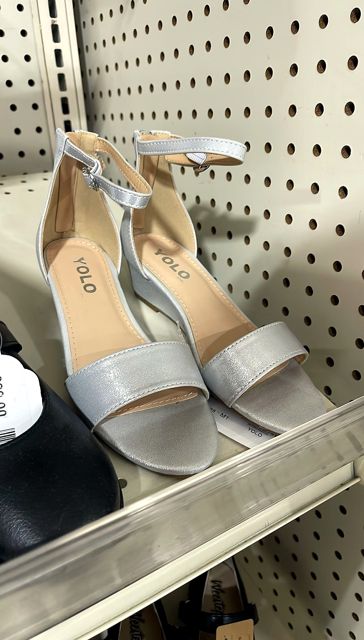 Women's Sparkly Silver Wide Heeled Sandals Size 1