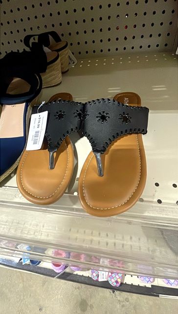 Women's Black and Tan Beach Sandals Size 10
