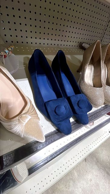Women's Navy Blue Suede Ballet Flats Size 9