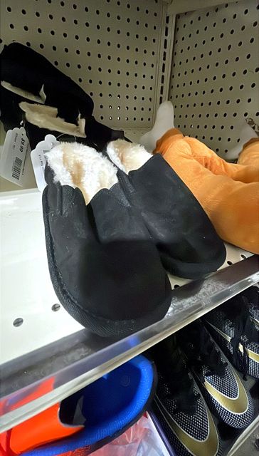 Kid's Black Moccasins Size 11.5