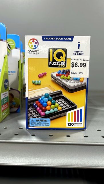 SmartGames IQ Puzzler Pro Compact Board Game Puzzle 120 3D Challenges
