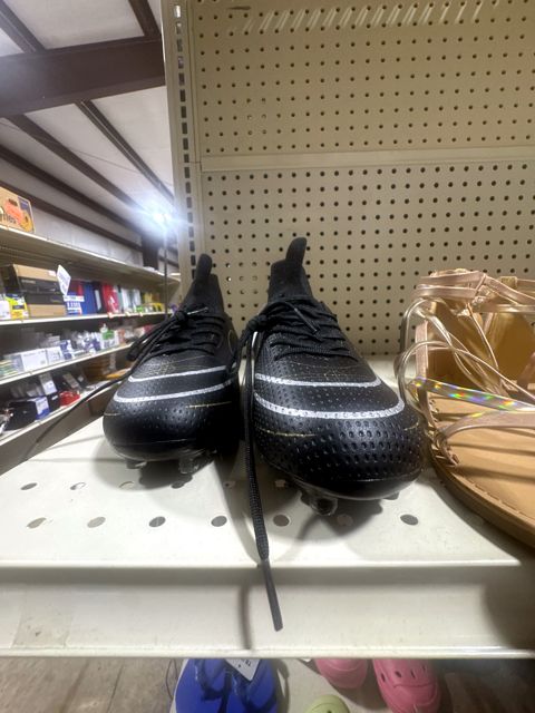 $10 Red Shoes