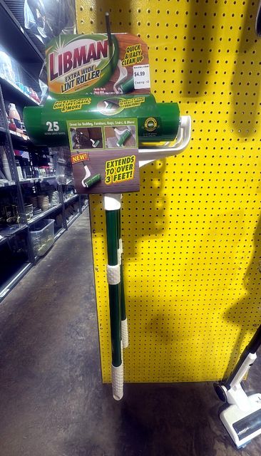 Extra Wide Lint Roller with 3 Foot Extender (25 Sheets)