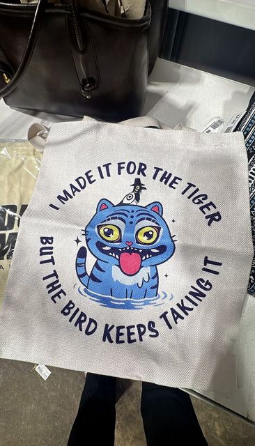 KUIYAI Music Merchandise Tote Bag Music Lovers Gift (BlueTigerTS-US)
