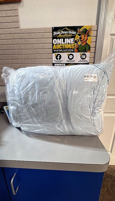Body Pillow/ Blue